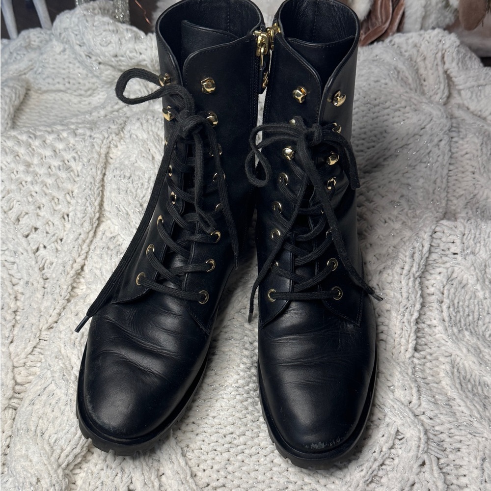 Leather boots size 7